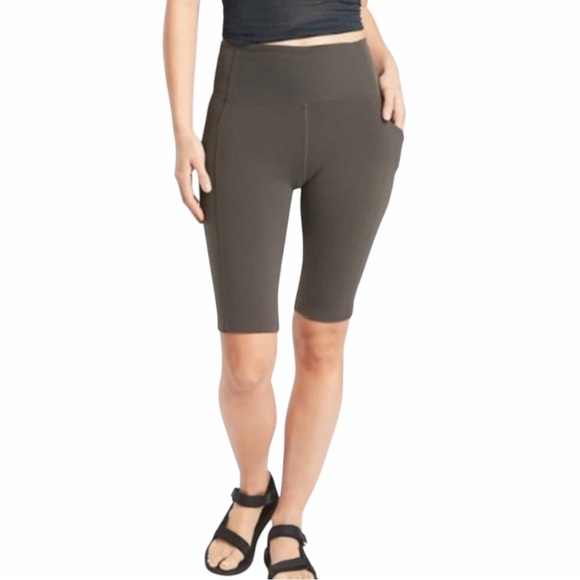 Athleta Pants - Athleta Excursion Hybrid 11”‎ Short